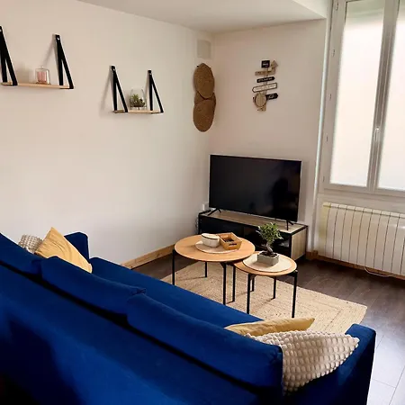 Peaceful With Garden Apartman